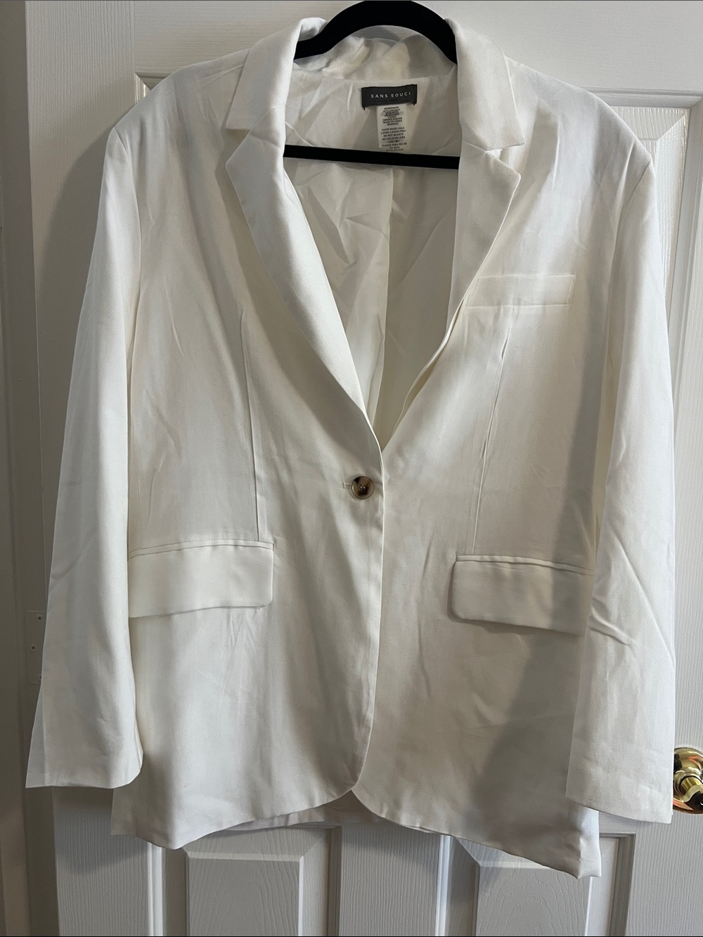 Sans Souci Ivory Single-Button Notch Lapel Blazer